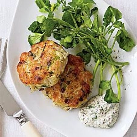 Seaffod cakes with mustard crema