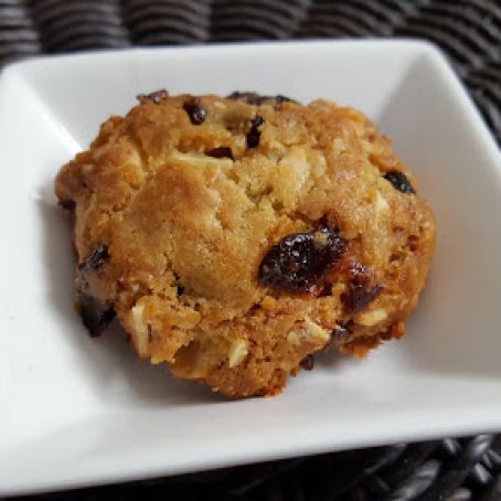 Dessert Cookies: White Chocolate Cherry Almond