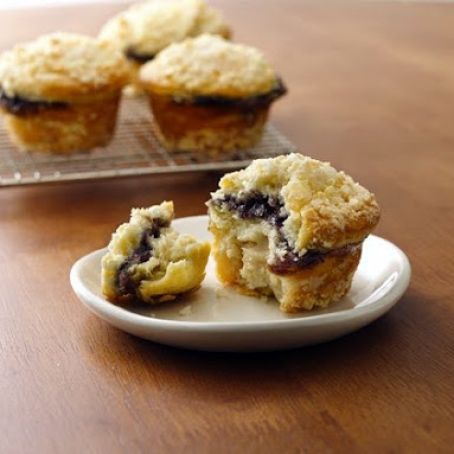 Blueberry-Almond Crème Muffins