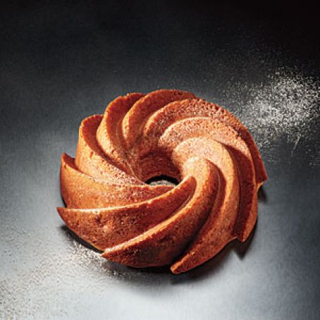 Apple-Cinnamon Bundt Cake (Cooking Light)
