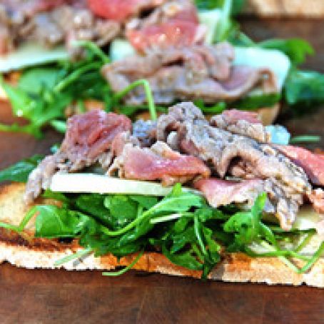 Crostone di Carpaccio: Open-Faced Carpaccio Sandwich