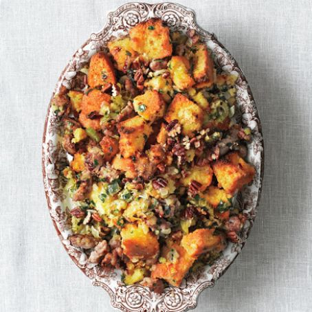 Cornbread, Sausage, and Pecan Dressing