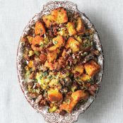 Cornbread, Sausage, and Pecan Dressing