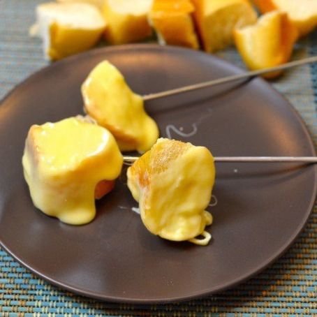 Melting Pot Wisconsin Trio Cheese Fondue