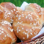 Honey-Oatmeal Dinner Rolls