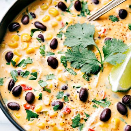 Crockpot Mexican Street Corn & Chicken Chowder