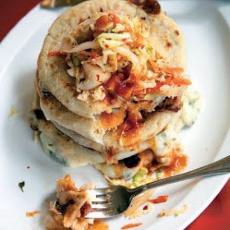 Pupusas con Curtido