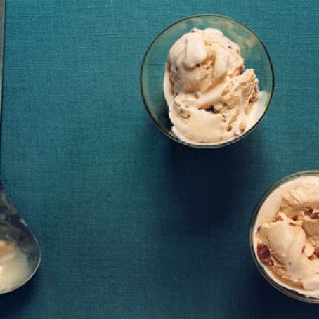 DULCE DE LECHE ICE CREAM