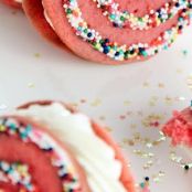 Strawberry Milk Whoopie Pies