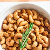 Garlic Rosemary Roasted Cashews