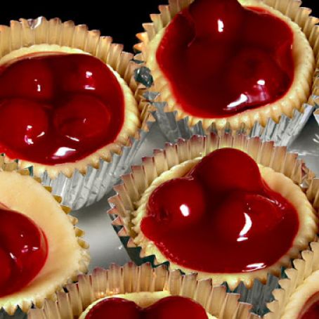 MINI CHERRY CHEESECAKE
