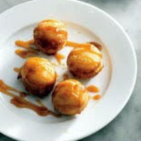Doughnut Holes with Almond Caramel Sauce