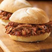 Pulled Pork Sandwiches (slow cooker)