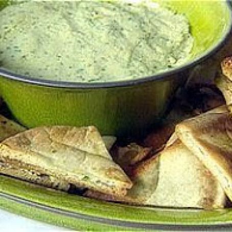 White Bean Dip with Pita Chips