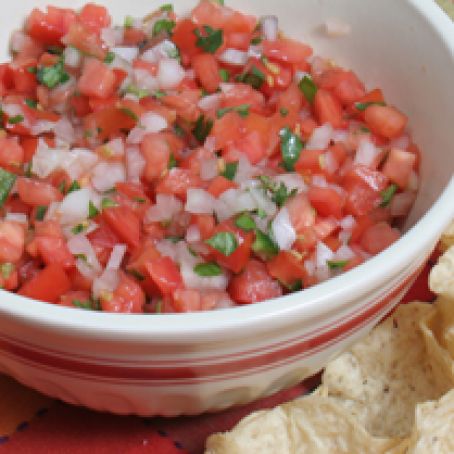 PICO DE GALLO (FRESH TOMATO SALSA)