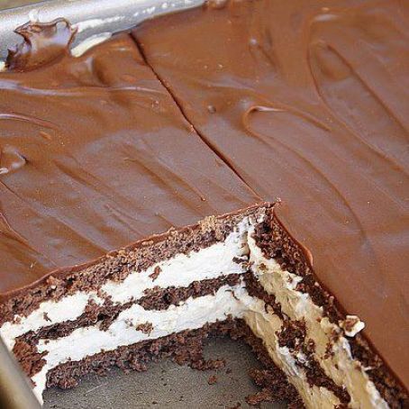 Peanut Butter Chocolate Eclair Cake