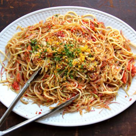 Spaghetti with Oven-Roasted Tomatoes and Caramelized Fennel