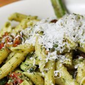 Pesto Asparagus and Sun-Dried Tomato Pasta