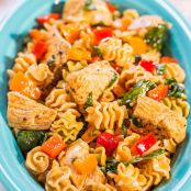 Smoky Chicken, Peppers, and Spinach Pasta Salad