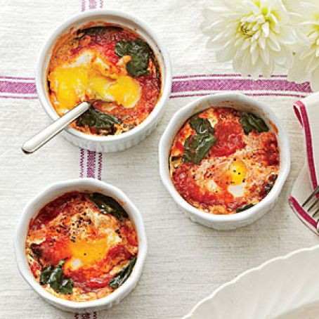 Baked Eggs with Spinach and Tomatoes