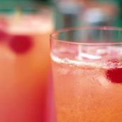 FIZZY SOUR CHERRY LEMONADE w/VODKA