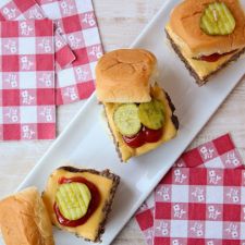 Easy Oven Baked Cheeseburger Sliders