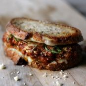 Meatball Marinara Grilled Cheese {recipe}