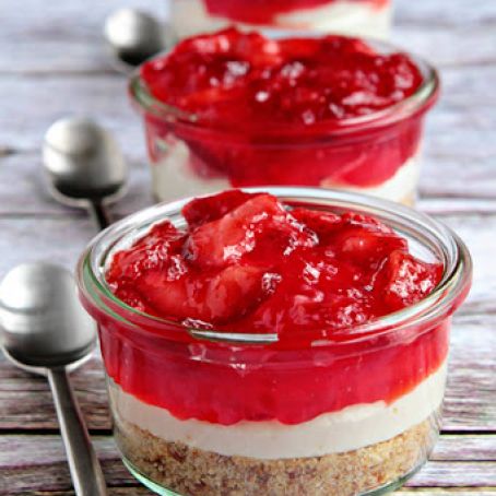 Strawberry Pretzel Salad In Jars