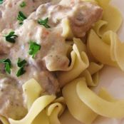 Slow Cooker Chicken Stroganoff