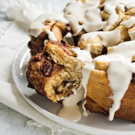 Slow Cooker Cinnamon Rolls (SF options)