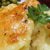 Rich and Creamy Potatoes Au Gratin