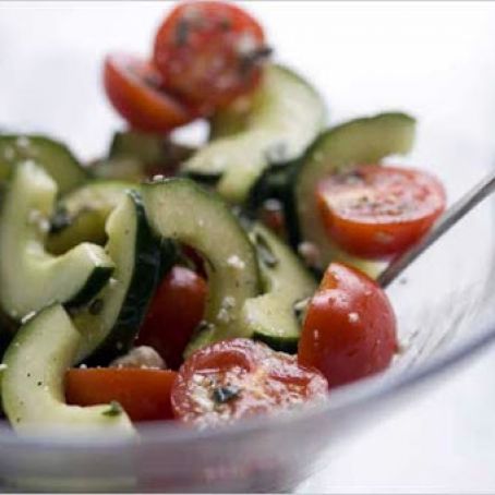CUCUMBER & TOMATO SALAD w/FETA