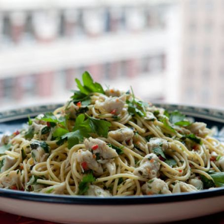Healthy Pasta with Spicy Crab - Bobby Flay