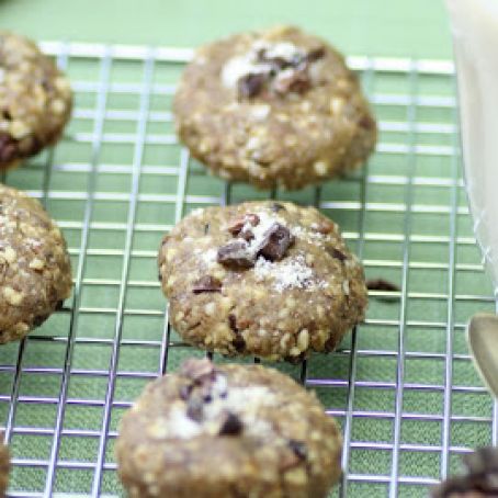 Raw Peanut Butter Chocolate Chip Cookies