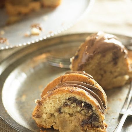 BANANA POUND CAKE WITH PEANUT BUTTER AND NUTELLA