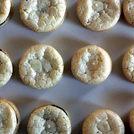 Chewy Amaretti Cookies