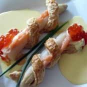 ESPARRAGOS CON SALMON EN SALSA HOLANDESA
