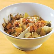artichoke, endive and walnut salad carciofi in insalata con noci e indivia belga