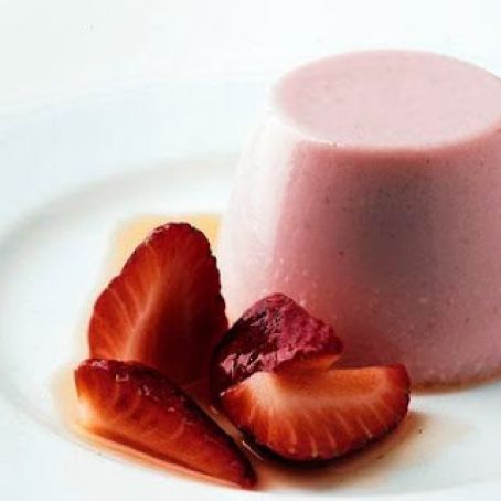 STRAWBERRY PANNA COTTAS