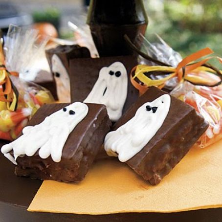 Chocolate Ghost Cakes*