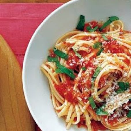 Pasta with Fresh Tomato sauce