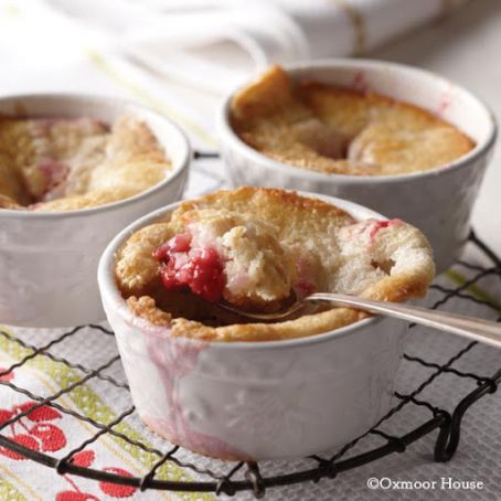 Easy Cherry Cobbler
