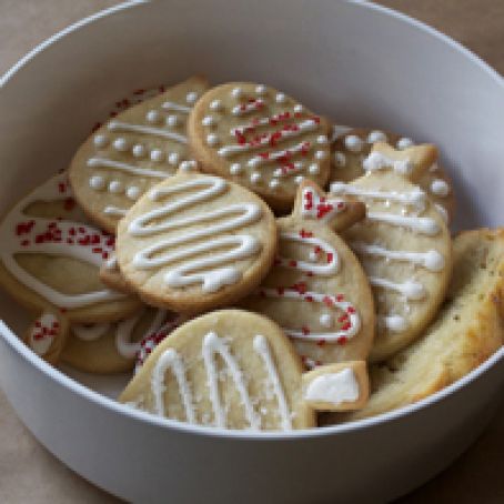 HOLIDAY SUGAR COOKIES