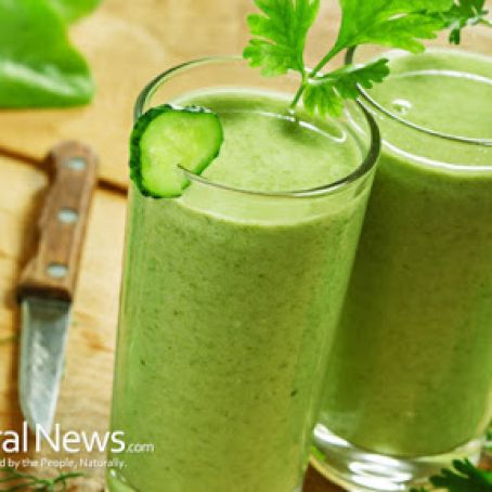 Ginger Cucumber Detox Juice That Naturally Fights Belly Bloat