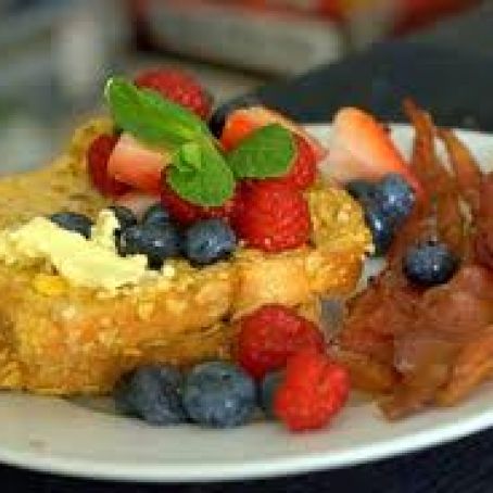 Crunchy Vanilla-Almond French Toast with Fancy Fruit Topping, Sweet-n-Smoky Bacon