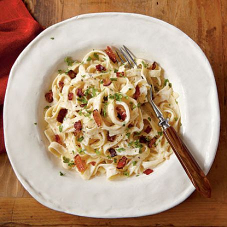 Fettuccine Alfredo with Bacon