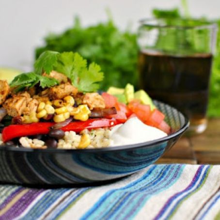 Chipotle Chicken Fajita Rice Bowls