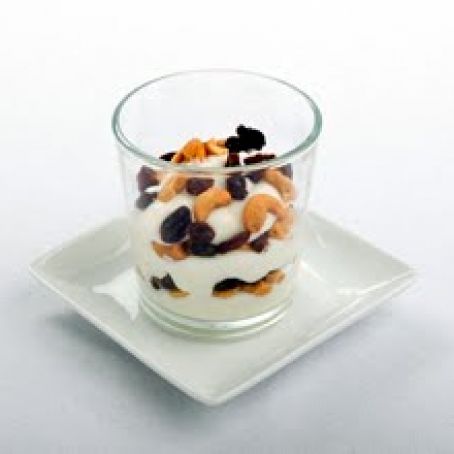 Vanilla Yogurt Parfait with Roasted Cashews and Sweet Raisins