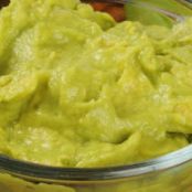 VIDEO: Easy Peasy Guacamole