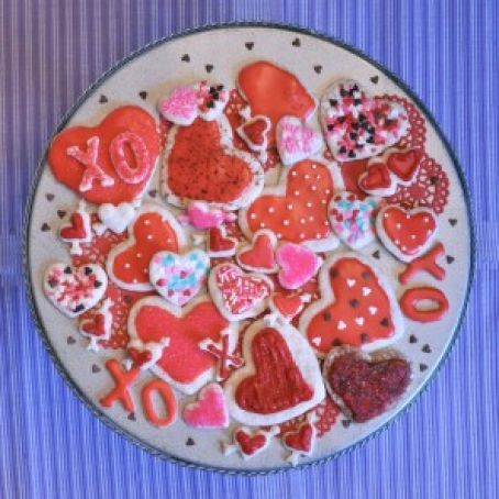 Cut-Out Sugar Cookies (Allergy-Friendly) | Gluten free recipes, resources, and news. Easy allergy friendly recipes and baking tips using Jules Gluten Free Flour.